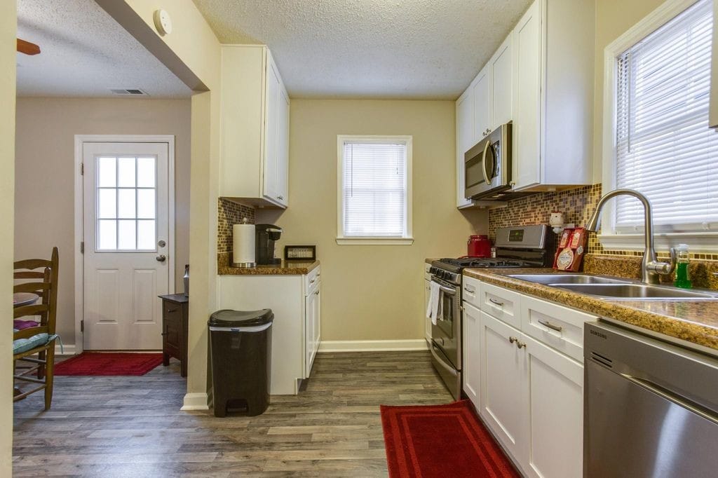 Kitchen to back door - 221 Fishburne St