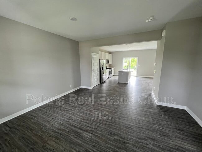 Building Photo - 3085 Gibbert Ln