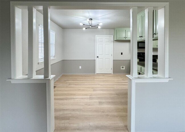 Building Photo - 7030 Elk Canyon Rd