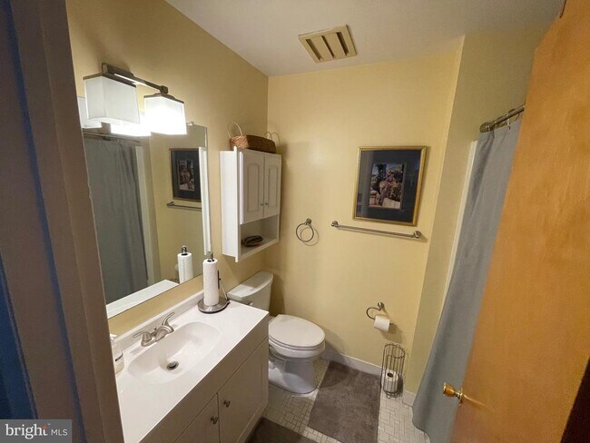 Building Photo - 4026 Society Dr