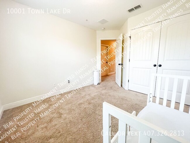 Building Photo - Spacious 3 Bedroom, 4 Bathroom Townhome fo...