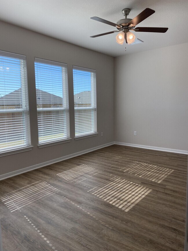 Building Photo - 8507 Chena Rdg Dr