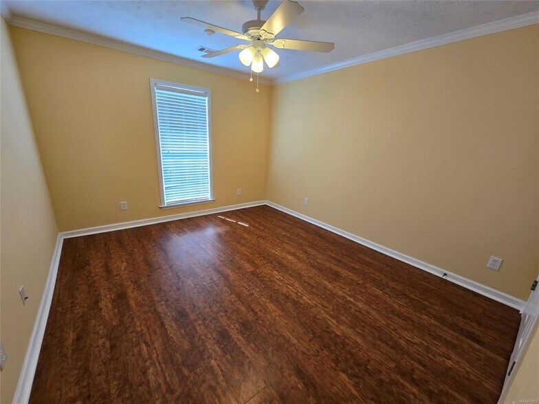 Building Photo - 8701 Will Newton Dr