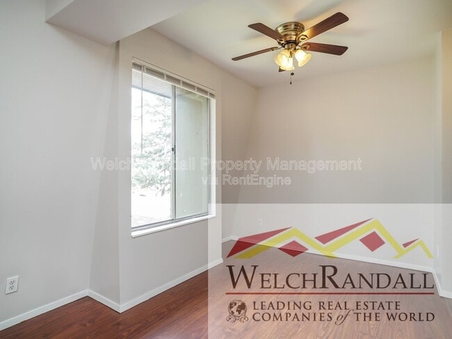 Building Photo - 5511 S Willow Ln