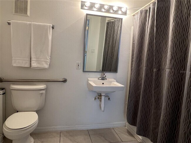 Building Photo - 8805 Grand Palms Cir