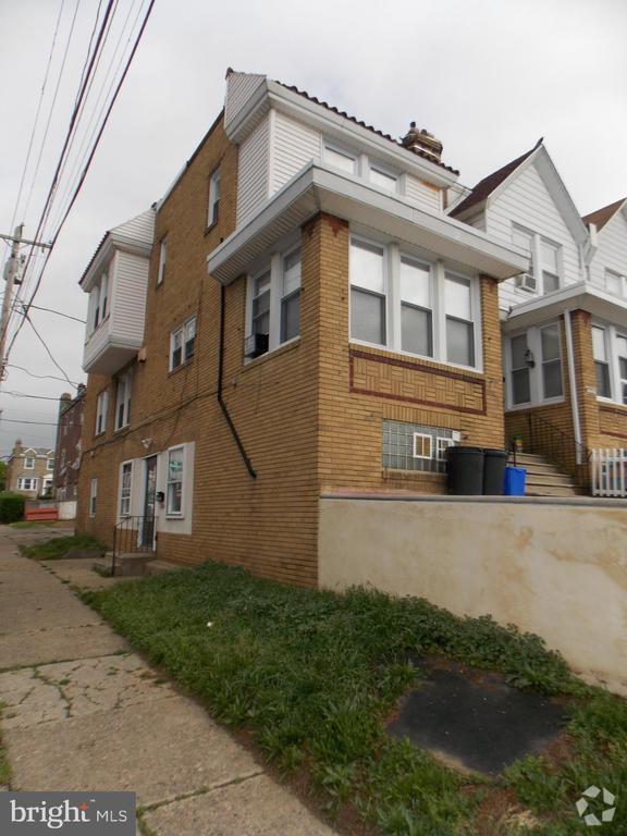 Building Photo - 6100 Alma St