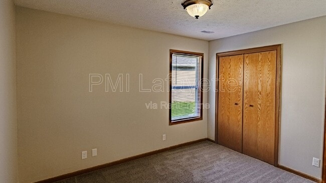 Building Photo - 2035 Bridgewater Cir