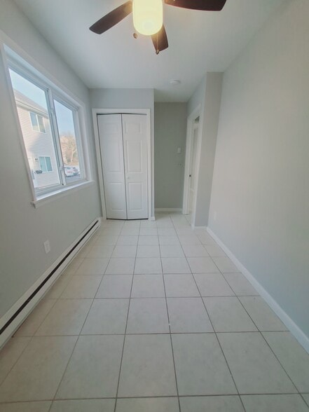 Building Photo - 16 N Taylor Ave