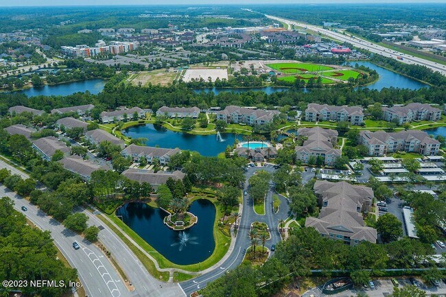 Building Photo - 7990 Baymeadows Rd E