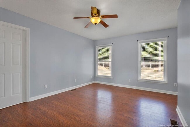 Building Photo - 906 Ponderosa Trail