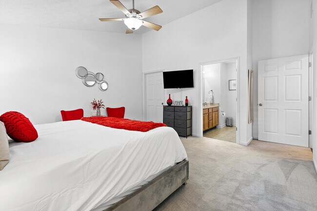 Building Photo - 13847 Catalina Dr