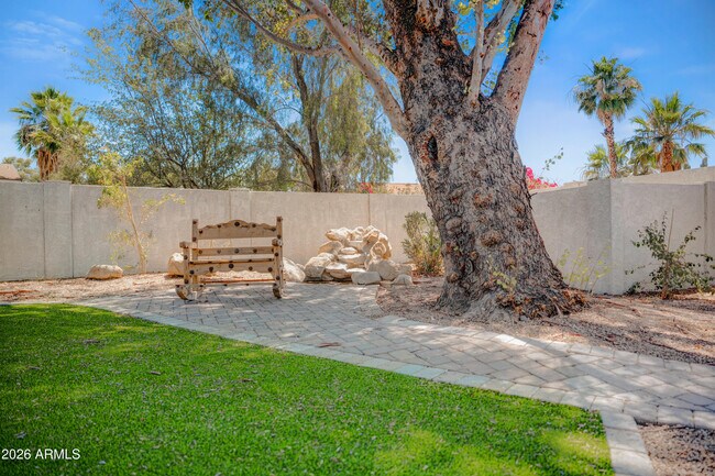 Building Photo - 6863 E Kelton Ln