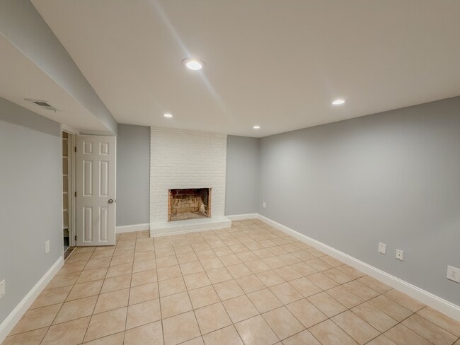 Building Photo - 9226 Limestone Pl