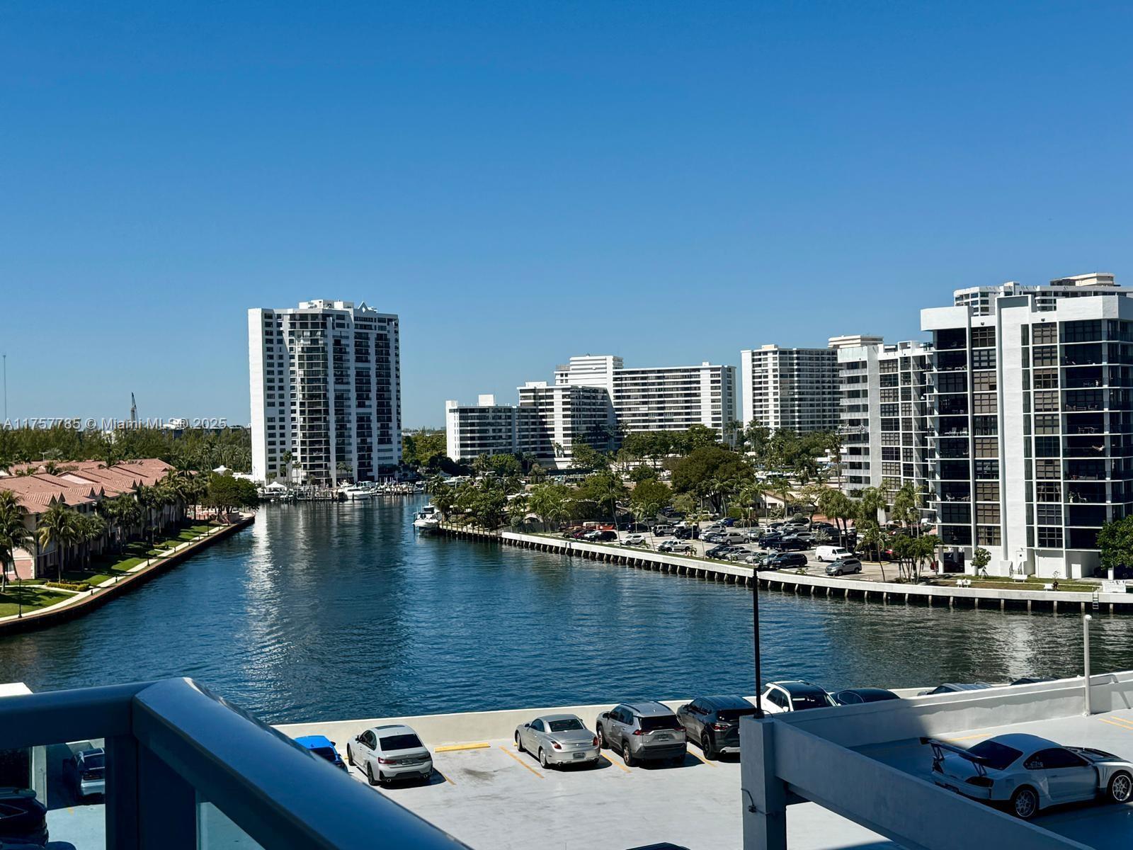 Building Photo - 3800 S Ocean Dr