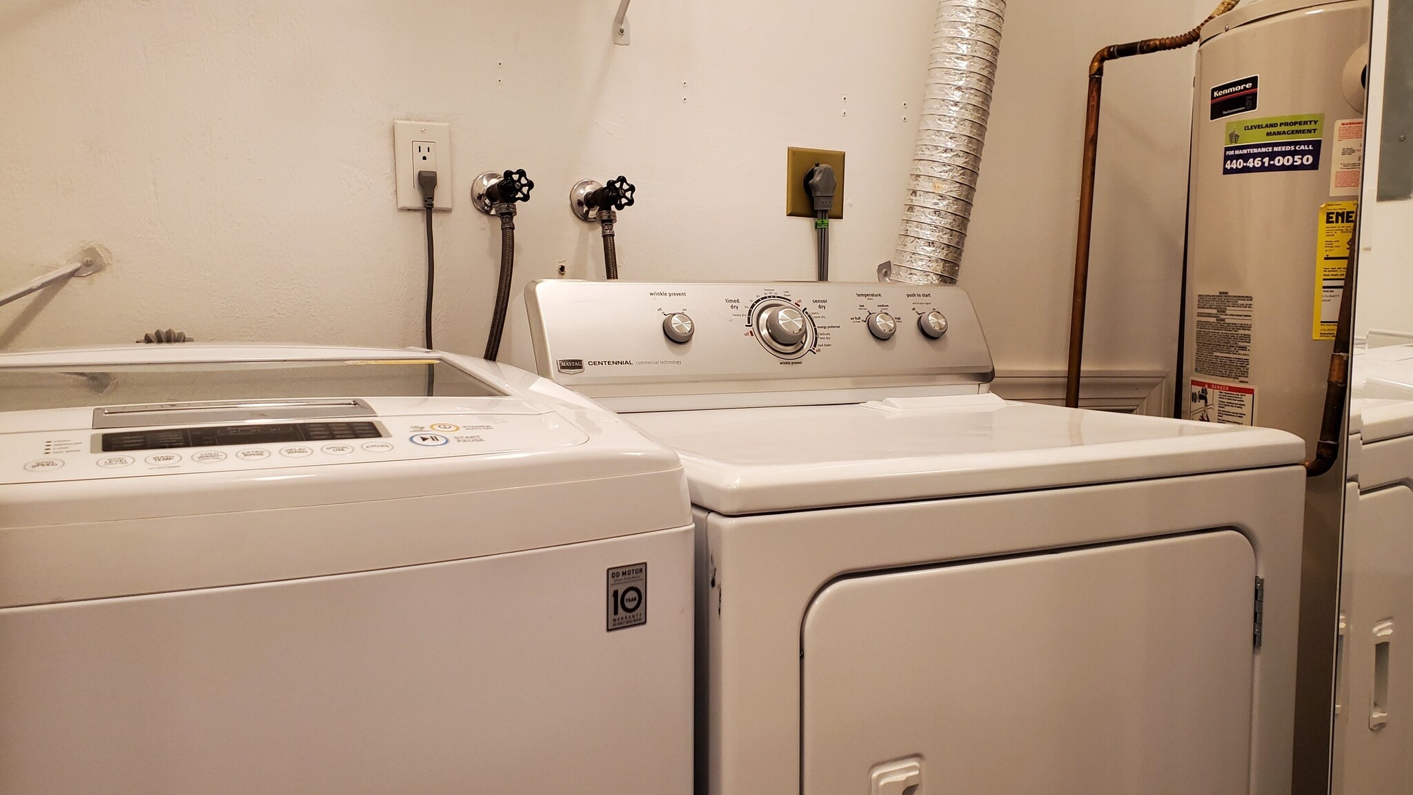 Washer and dryer in unit - 1650 Cedarwood Dr
