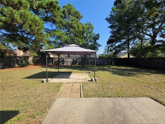 Building Photo - 5004 Paulsun Dr