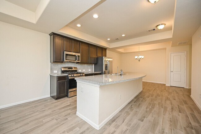 Building Photo - 8231 Hawthorn Vly Ln