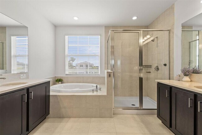 Building Photo - 3541 Great Banyan Way