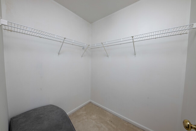 Building Photo - 2192 Fescue Dr