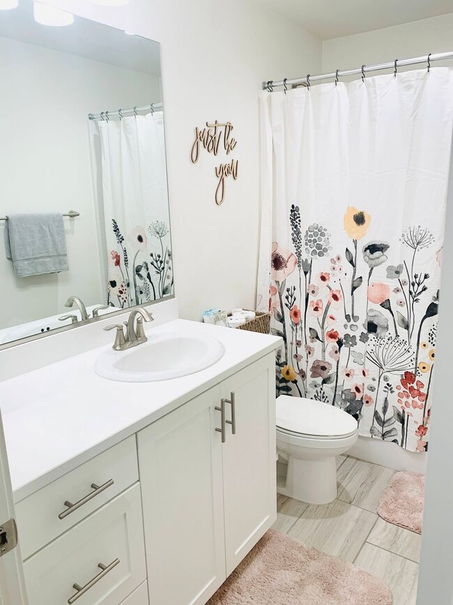 Building Photo - Gorgeous 4 Bedroom Home in West Murrieta