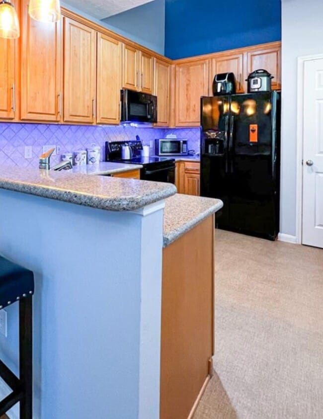 Building Photo - 815 Davis Rd