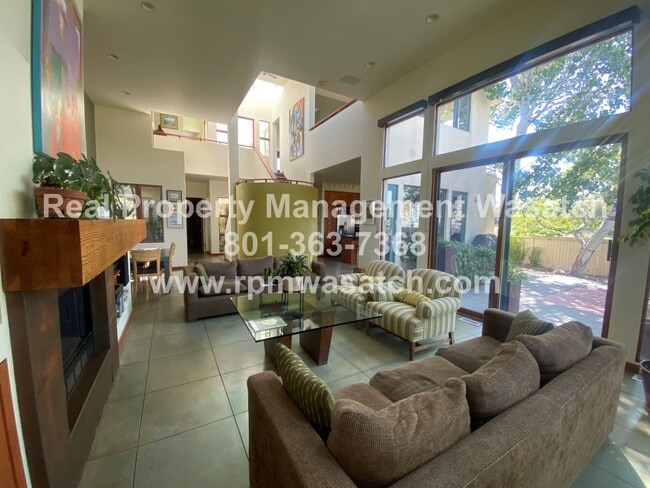 Building Photo - Check out This Stunning 3 Bedroom 2.5 Bath...