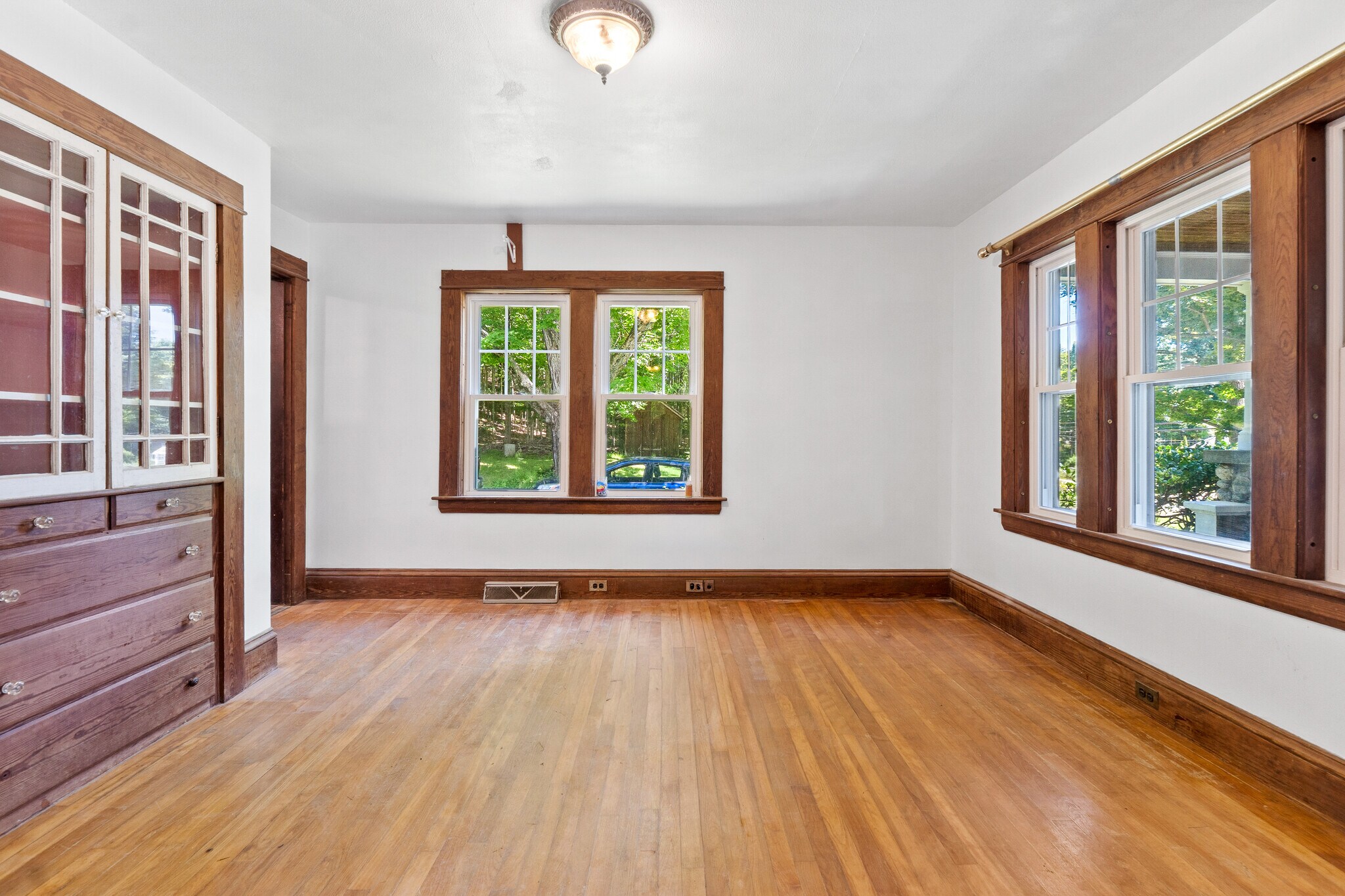 Building Photo - 15 Sherburne Rd