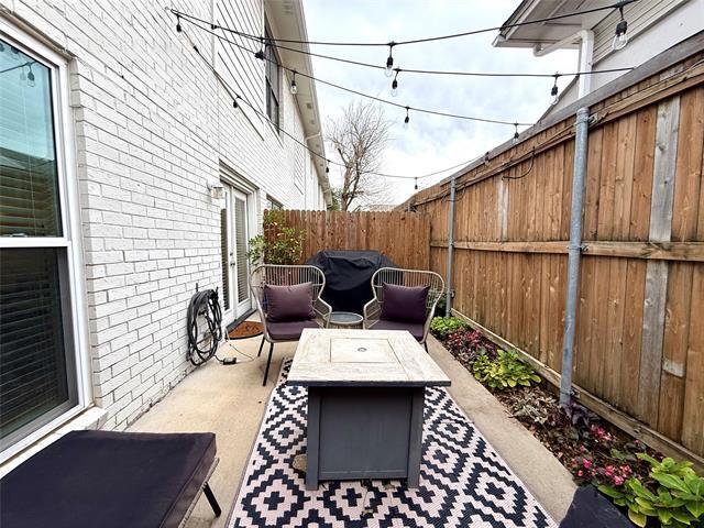 Building Photo - 2807 Throckmorton St