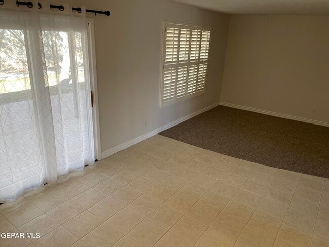 Building Photo - 1601 Charles Owens Dr