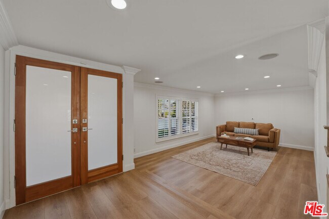 Building Photo - 29392 Hillrise Dr