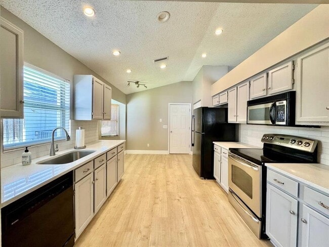 Building Photo - 13514 Colorado Pl