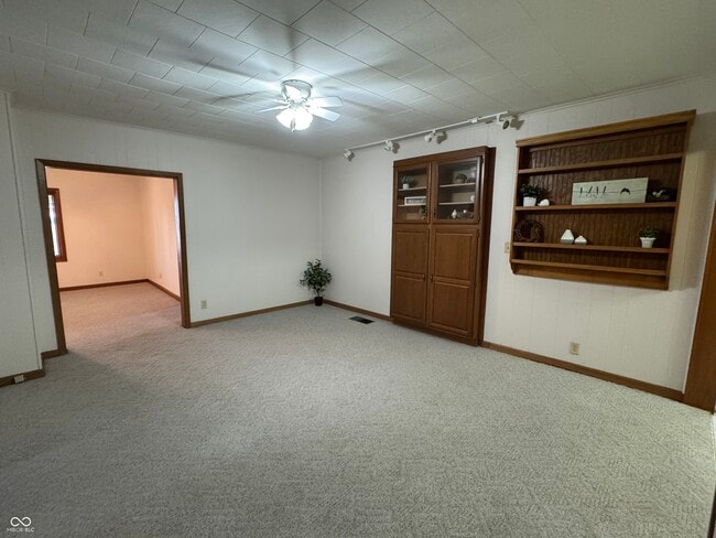 Building Photo - 2010 N 675 E