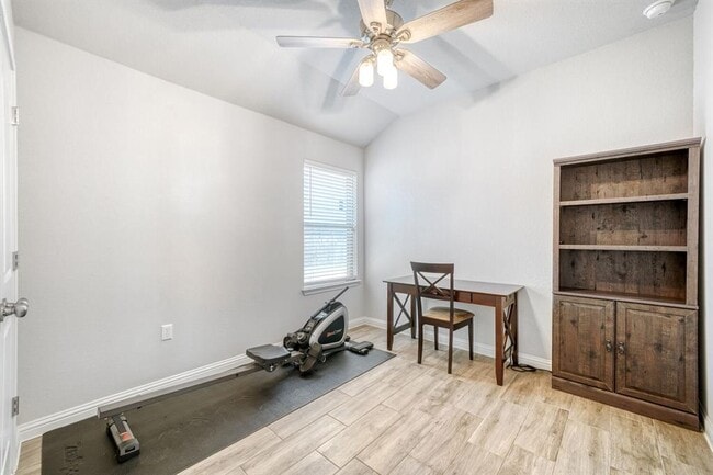 Building Photo - 8303 Cottage Rose Dr