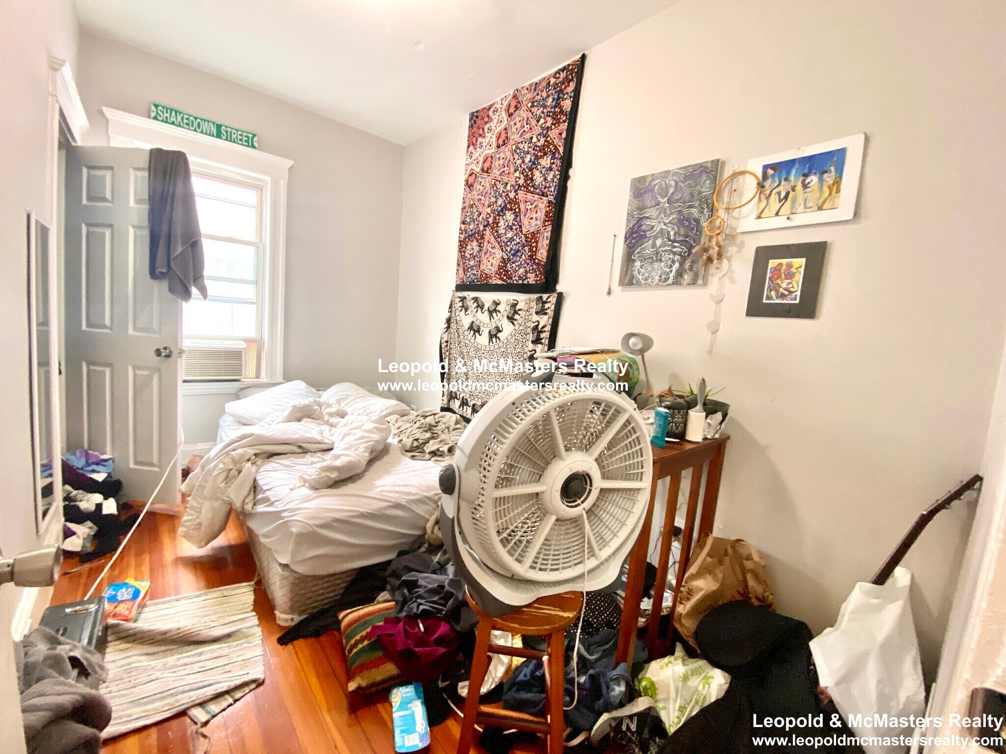 Building Photo - 19 Roseclair St