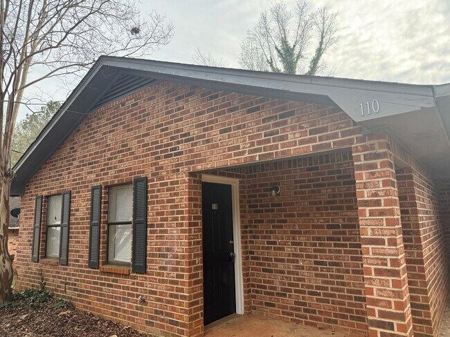 Primary Photo - 108/110 St Andrews Ct