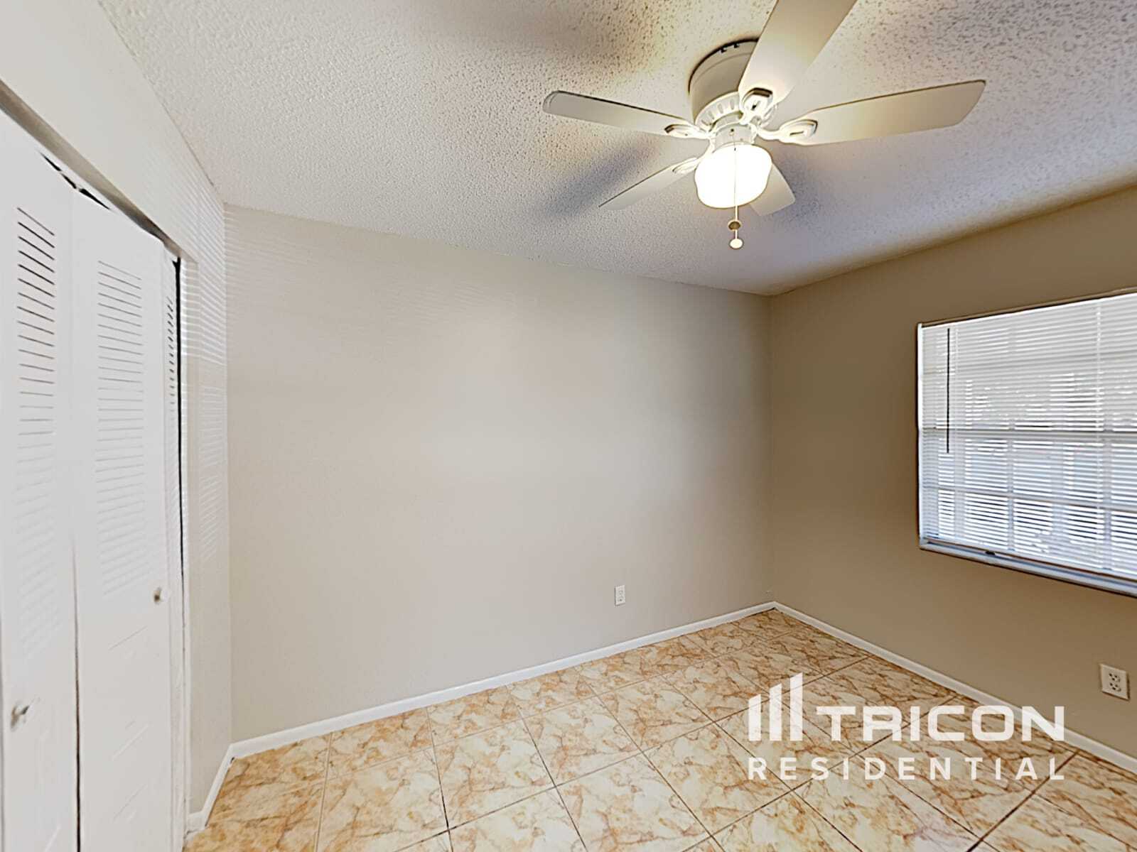 Building Photo - 4624 S Country Hills Ct