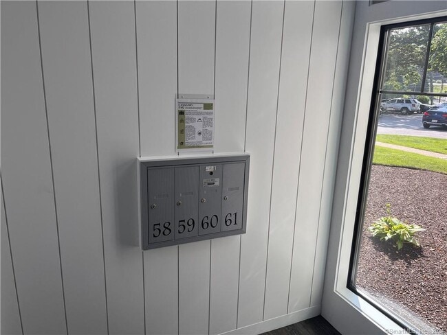 Building Photo - 60 Olcott Way