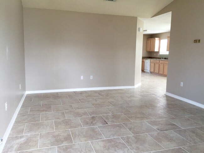 Building Photo - 13375 Chris Dr