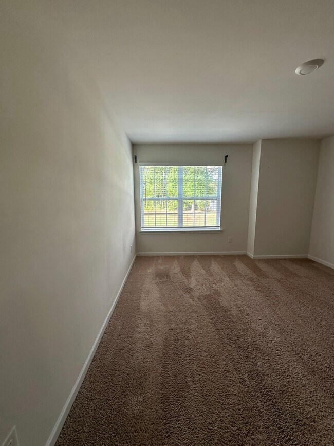 Building Photo - 7113 Pennyroyal Wy