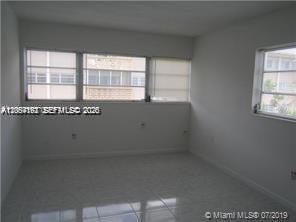 Building Photo - 16701 NE 14th Ave