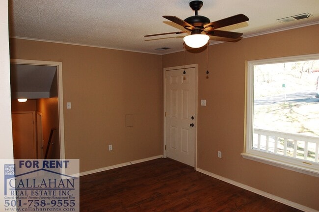 Building Photo - Updated 3 Bedroom NLR Home
