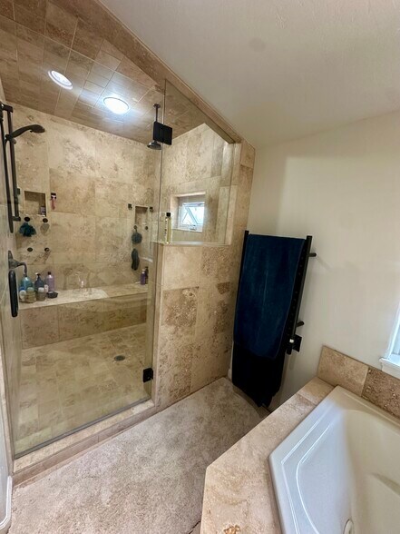 Building Photo - 12683 Fulford Ct
