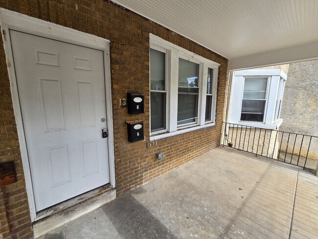 Building Photo - 1321 W Wingohocking St