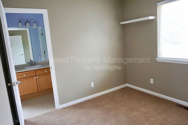 Building Photo - 9847 Sydney Ln