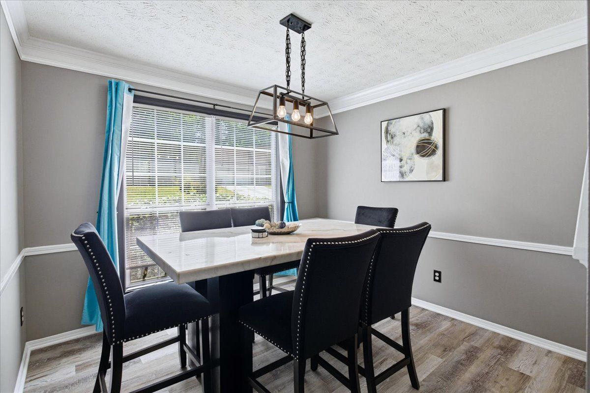 Building Photo - 1459 Bridgewater Branch