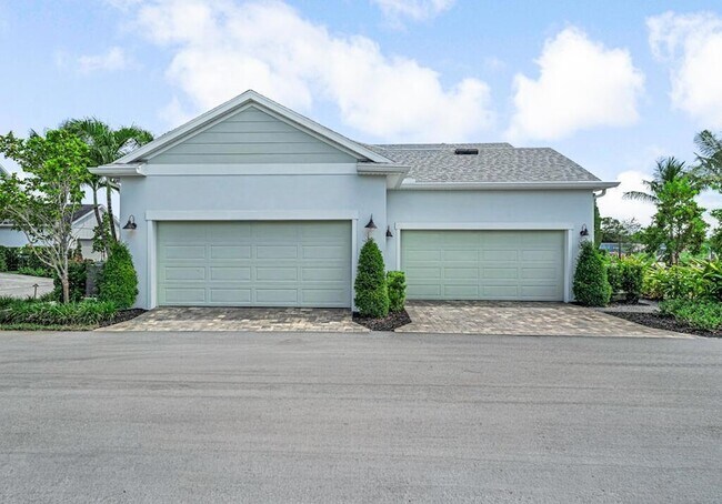 Building Photo - 925 SW Pr Ave