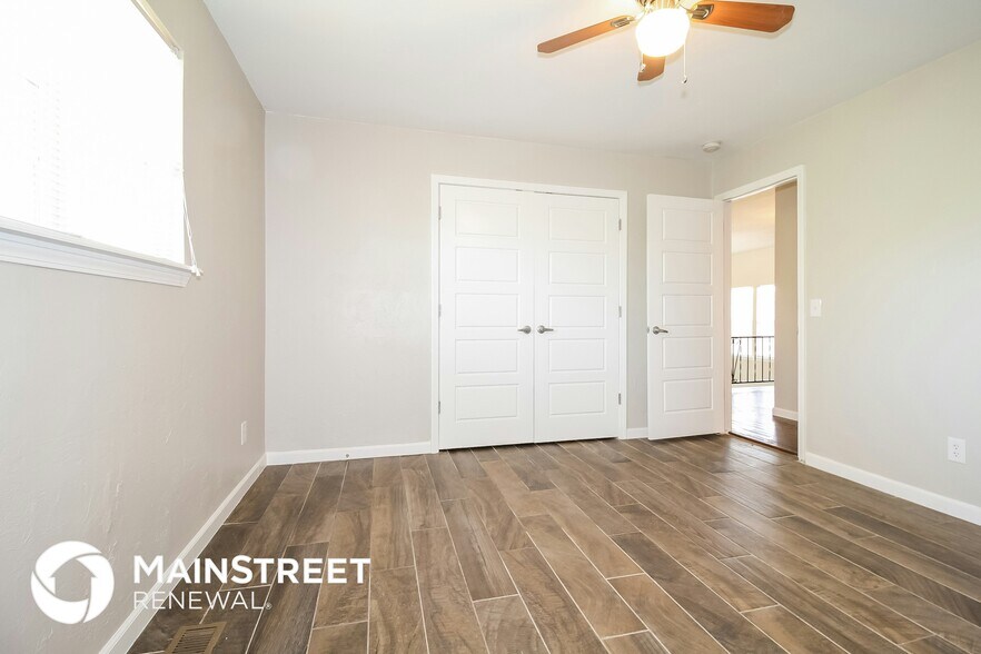 Building Photo - 6332 NW 58th Terrace