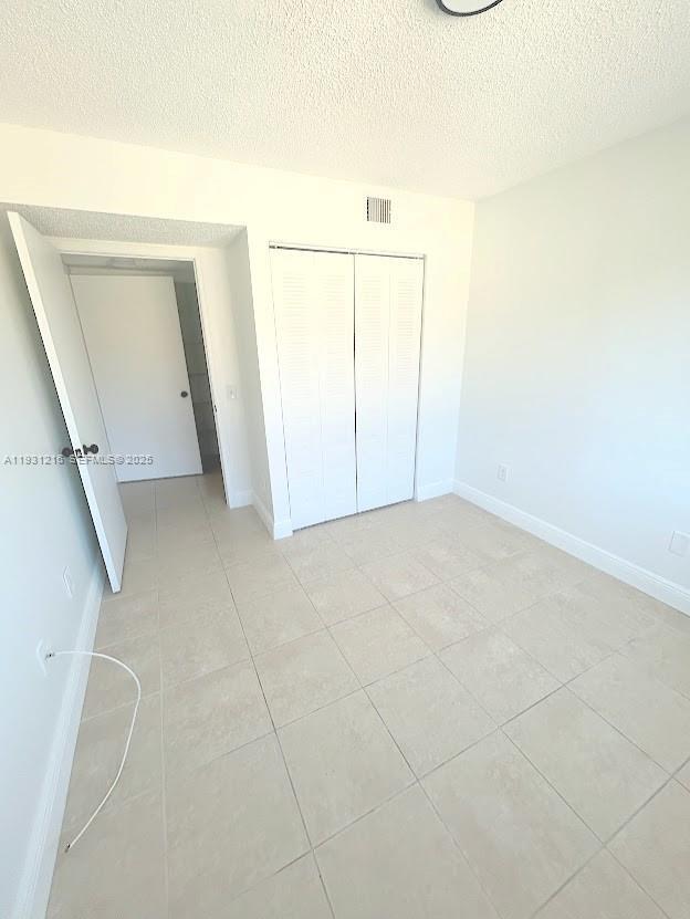 Building Photo - 440 S Park Rd