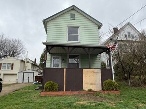 Building Photo - 659 Fisher Hill St