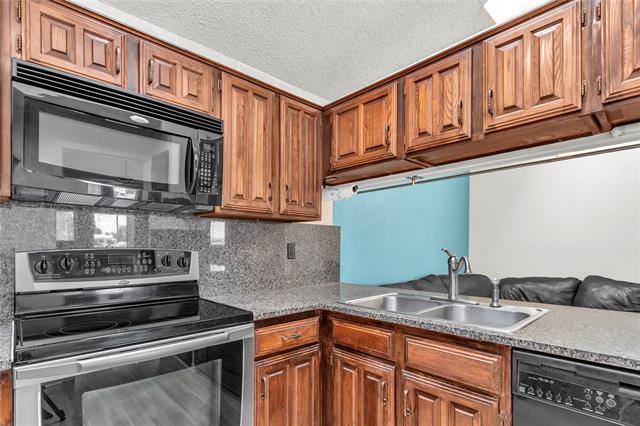 Building Photo - 2135 Rose Cliff Ln